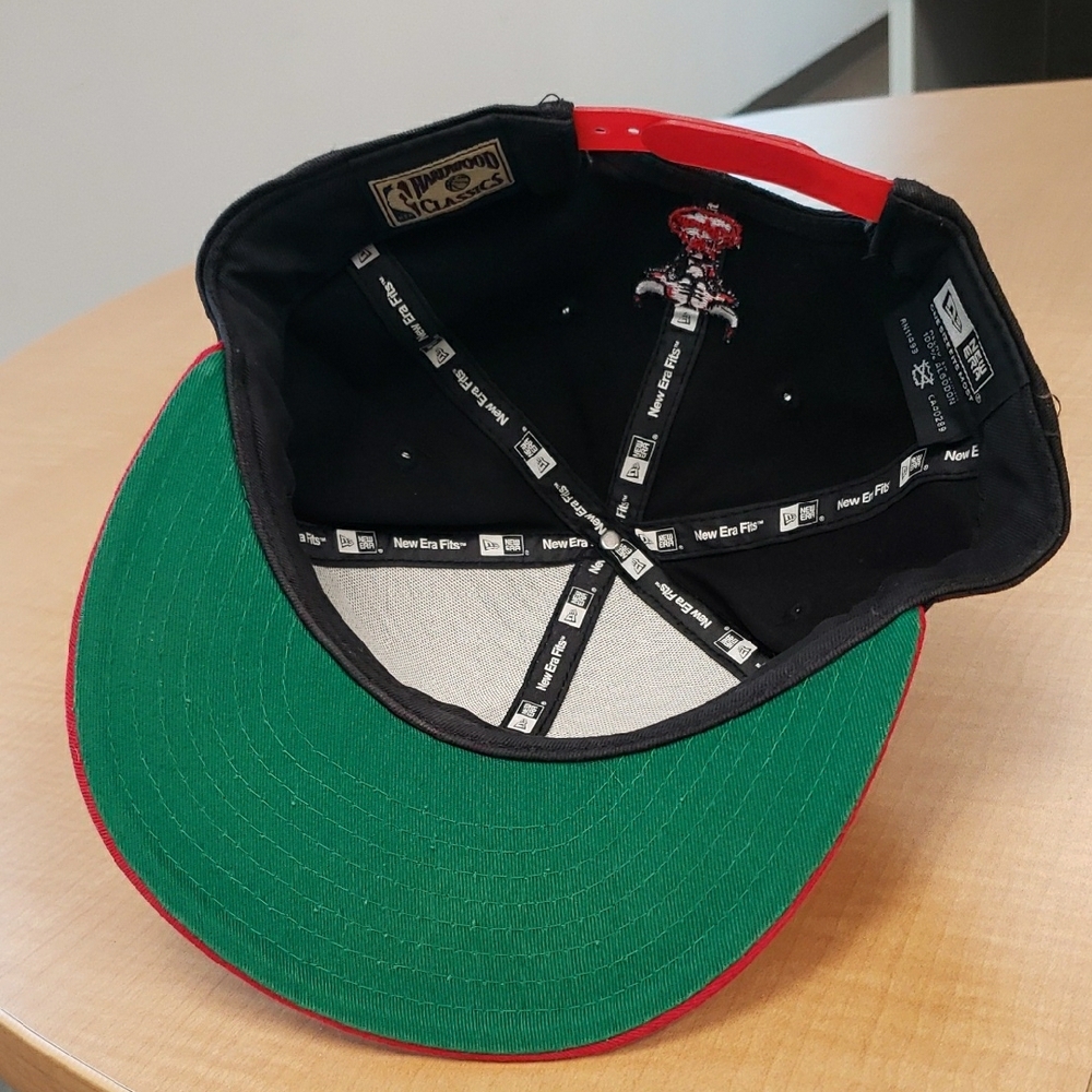 New Era Chicago Bulls Snapback Black Cap - Picture 6 of 9